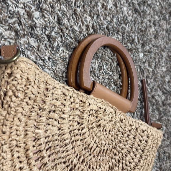 Sonoma Vacation! Raffia Hand Bag with Wooden Handle; GUC - Picture 6 of 7